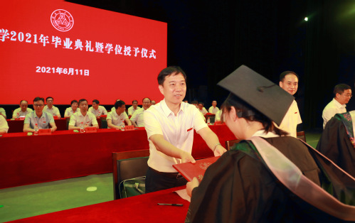 http://www.gnnu.cn/_upload/article/images/83/06/4940c95b460fbf572a905cc935ad/65efdbdd-2998-49b8-883d-d4a665b817c9.jpg